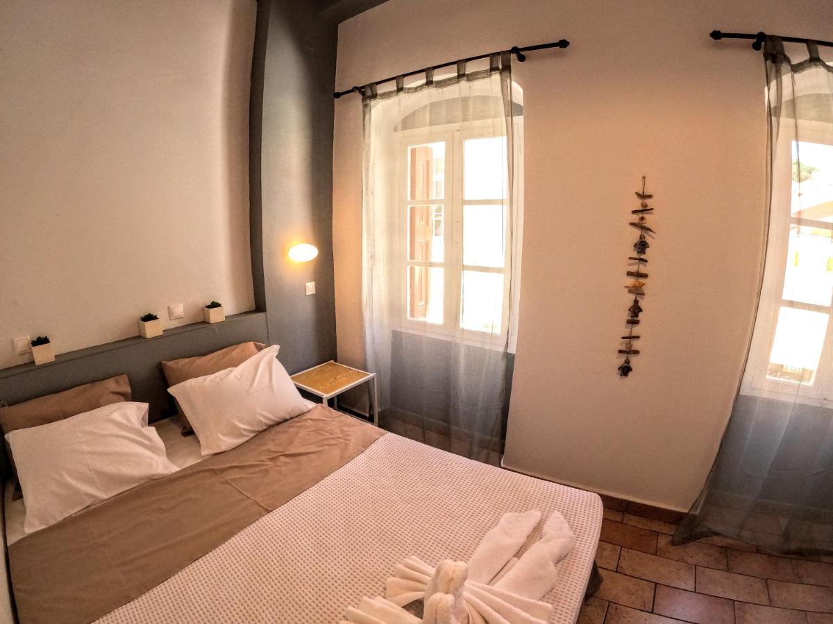 Cozy Apartments In Symi Center Kültér fotó